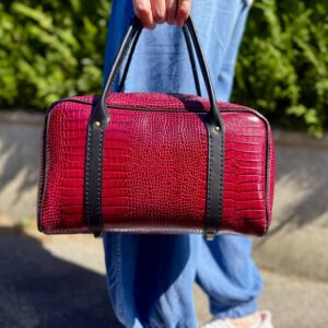 sac à main en cuir bordeaux et noir