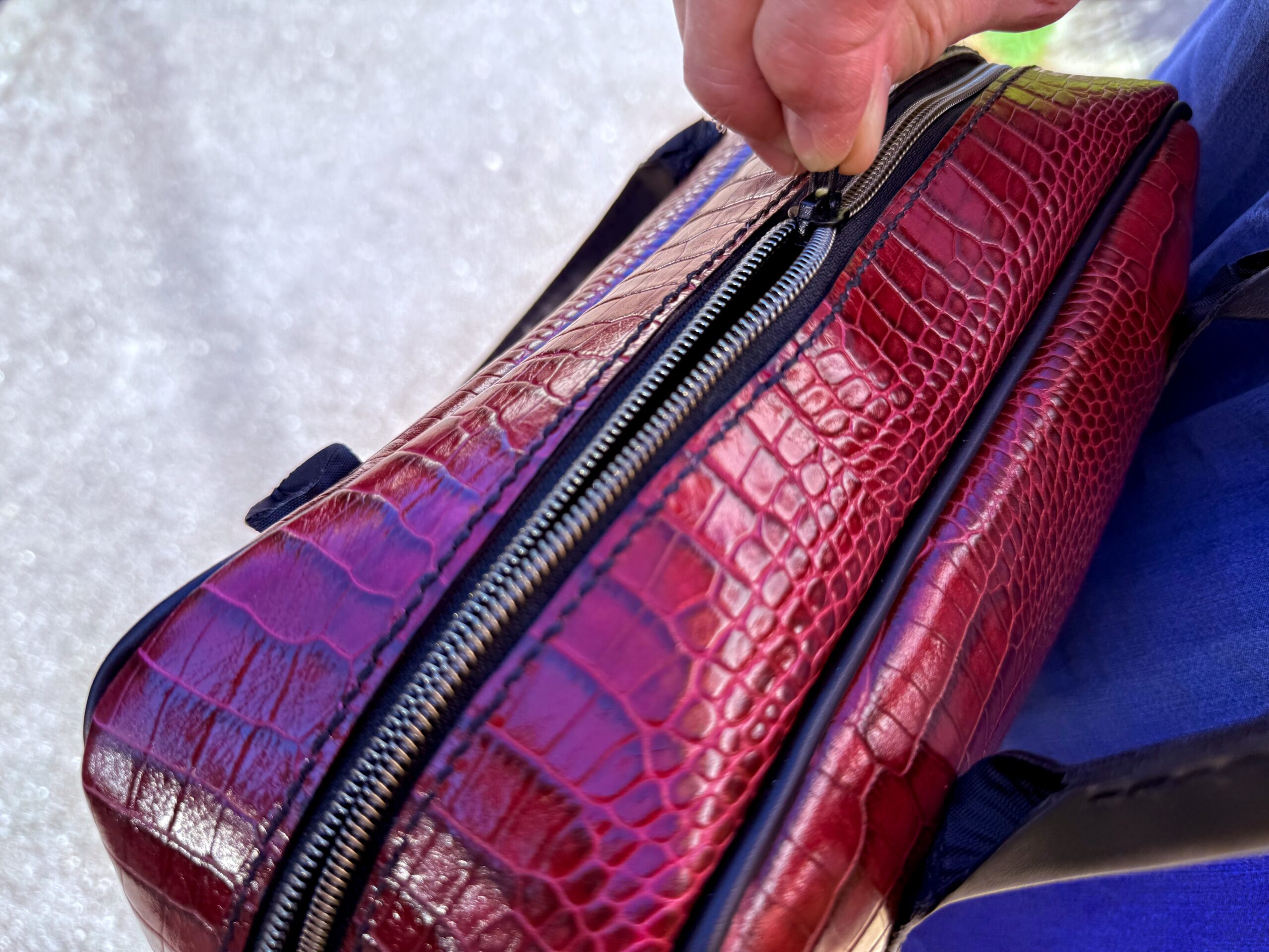 sac à main en cuir bordeaux et noir sac à main en cuir bordeaux et noir